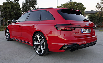 Audi A4 RS4 Avant